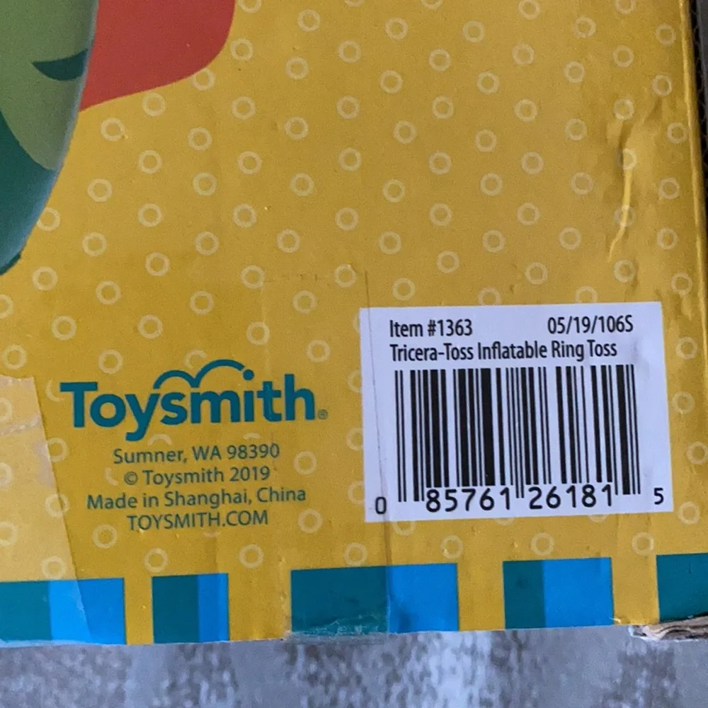 ~Toysmith~ Ring Fling Triceratops-Toss
